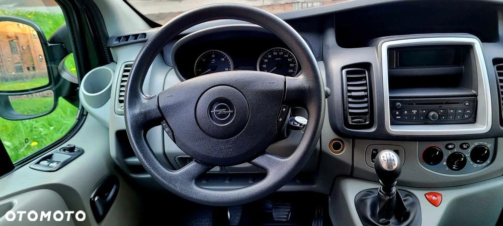 Opel Vivaro - 19