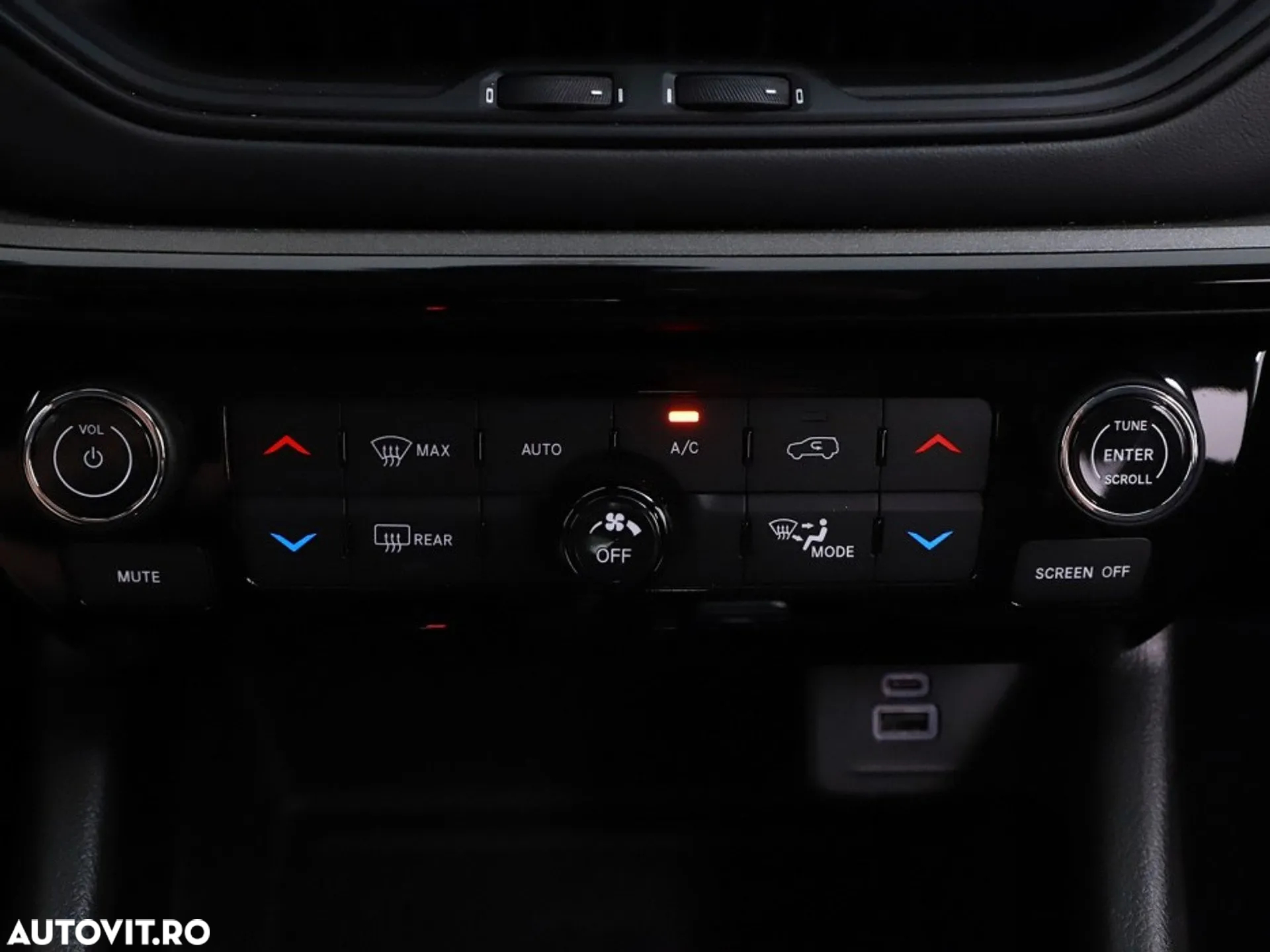 Jeep Compass - 17
