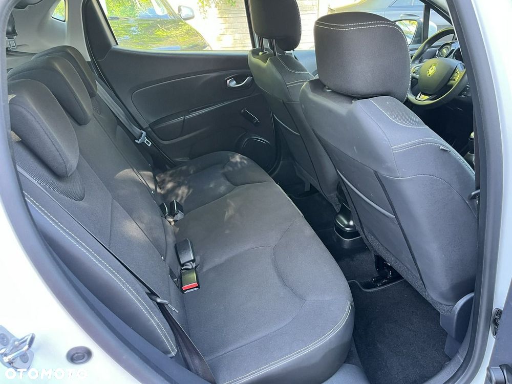 Renault Clio - 22