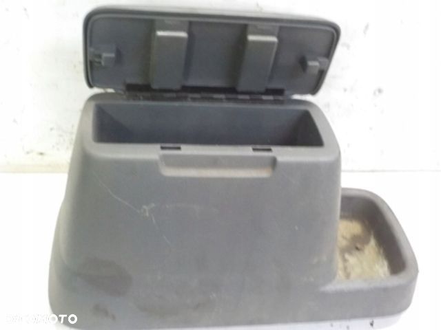 VOLVO FH SCHOWEK PÓŁKA - 2