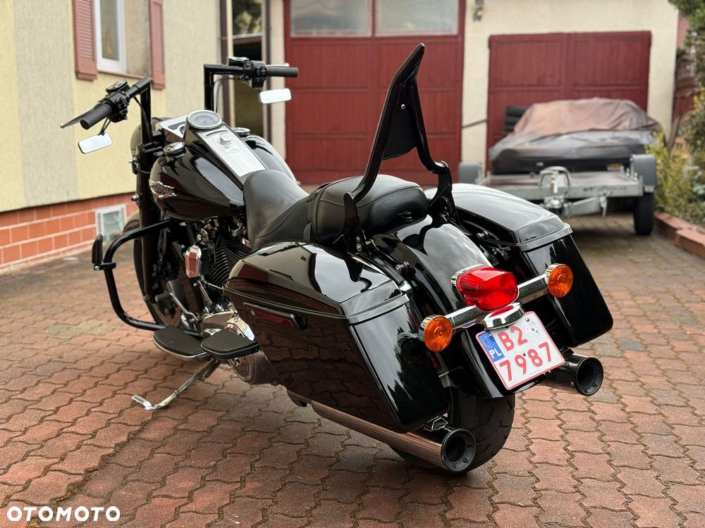 Harley-Davidson Touring Road King - 11