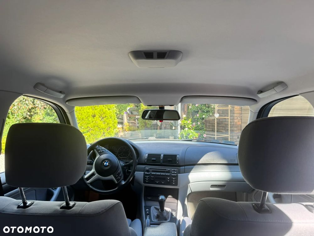 BMW Seria 3 330i - 29
