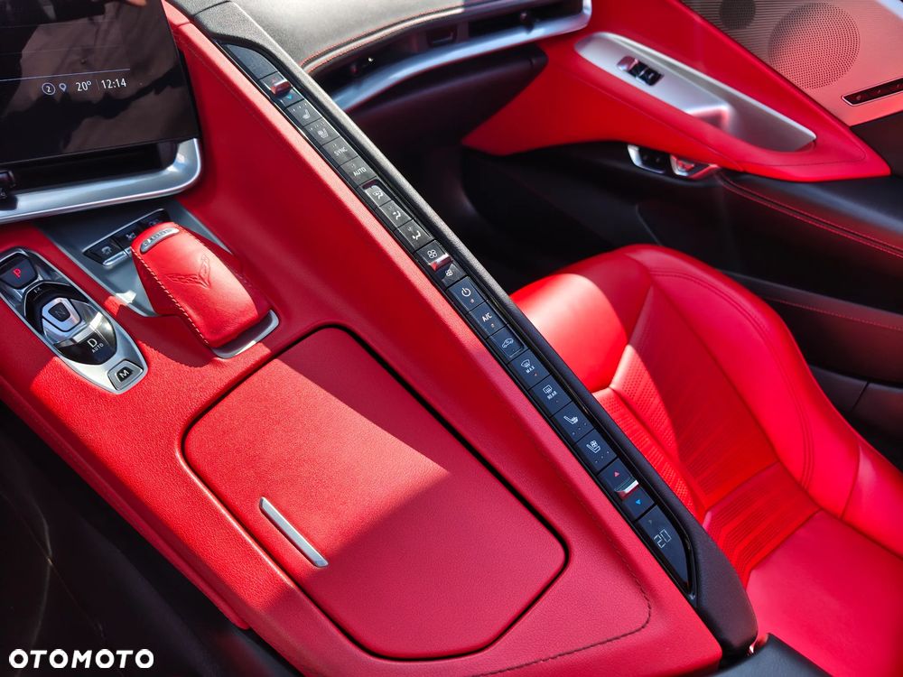Chevrolet Corvette - 16