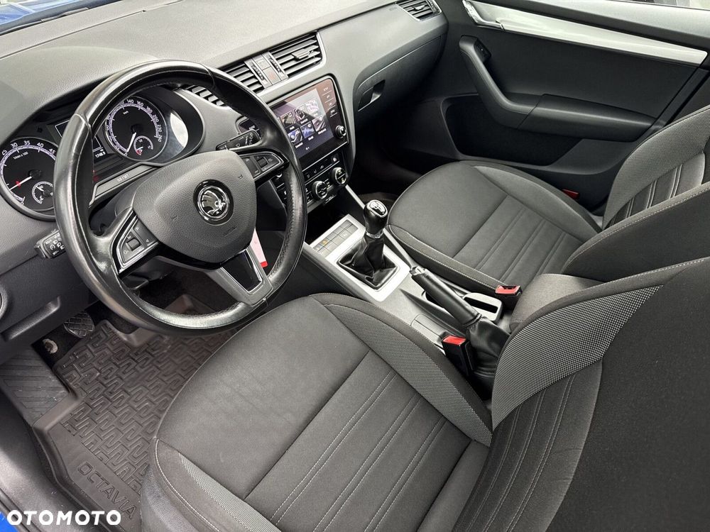 Skoda Octavia 1.6 TDI SCR Ambition - 10