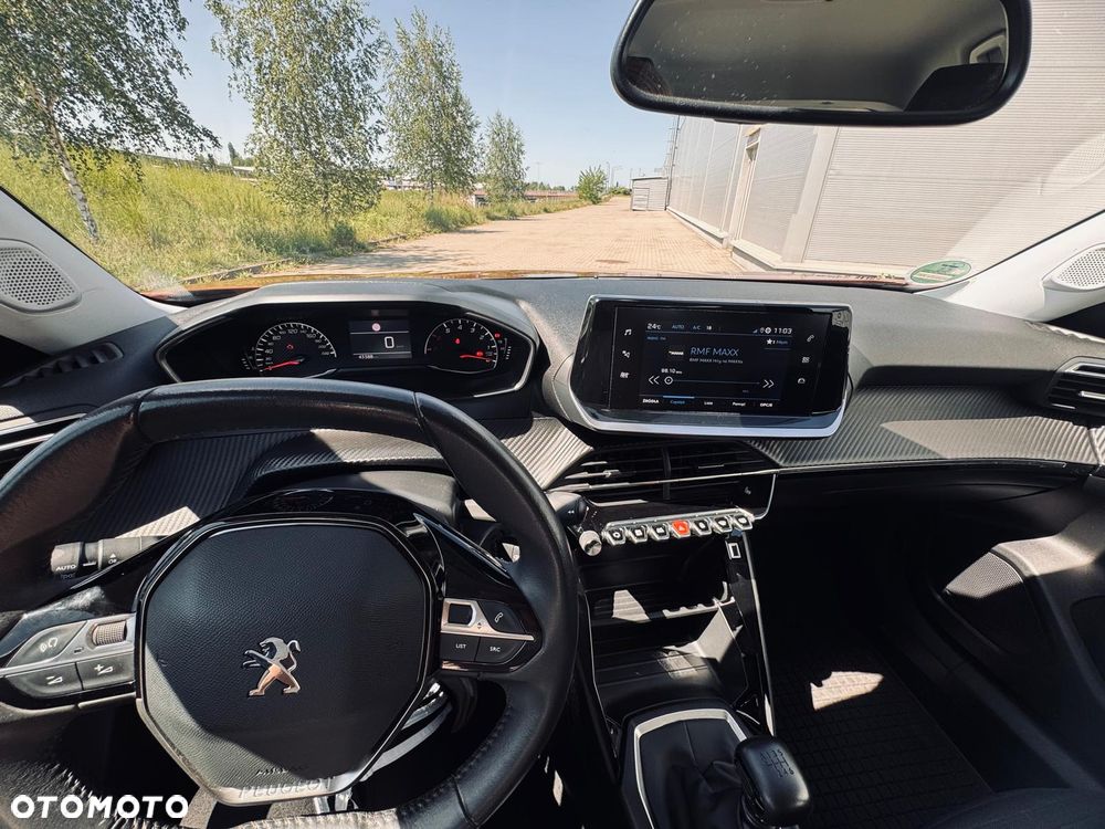 Peugeot 2008 1.2 PureTech Active S&S - 17