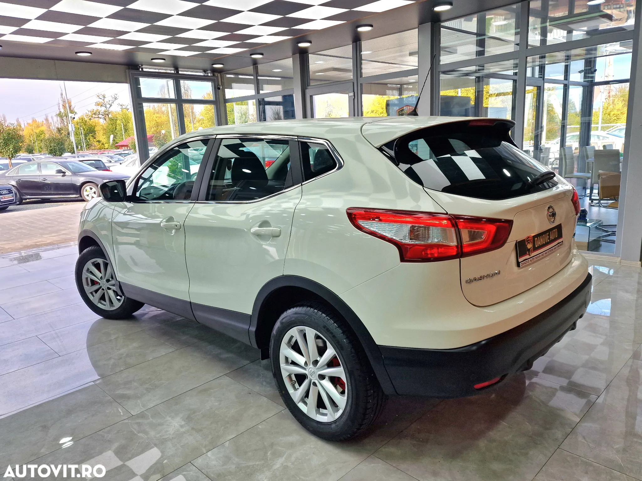 Nissan Qashqai 1.5 DCI Start/Stop Acenta - 10