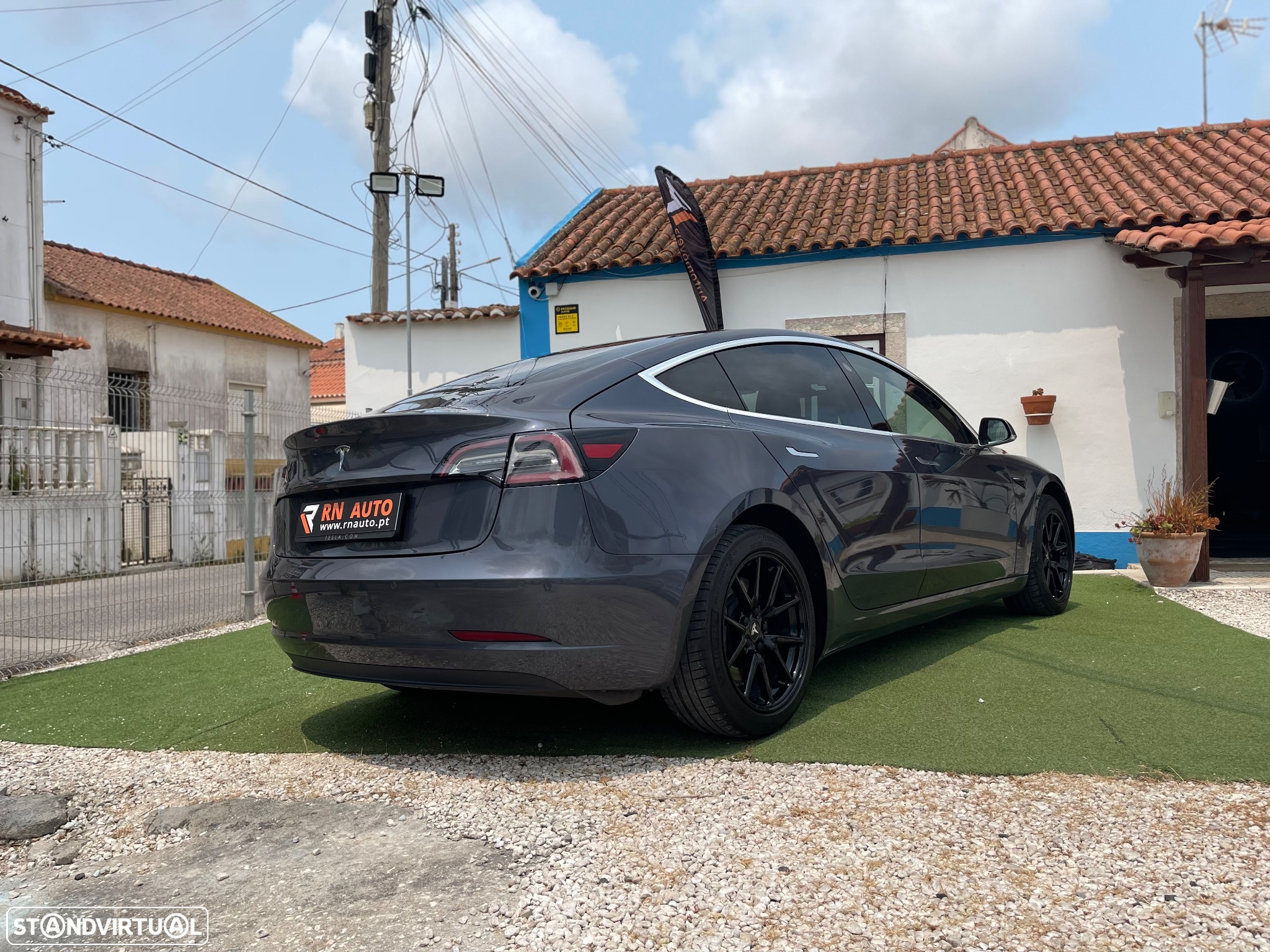 Tesla Model 3 Standard RWD Plus - 11