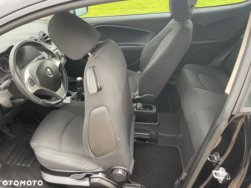 Alfa Romeo Mito - 17