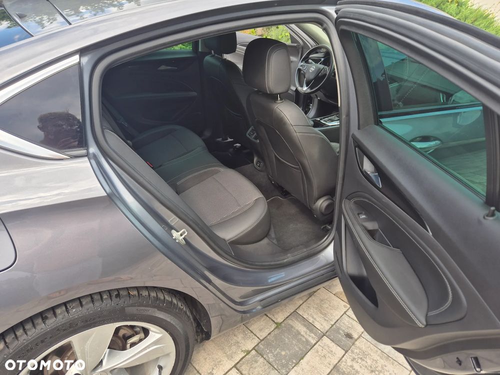 Opel Insignia - 22