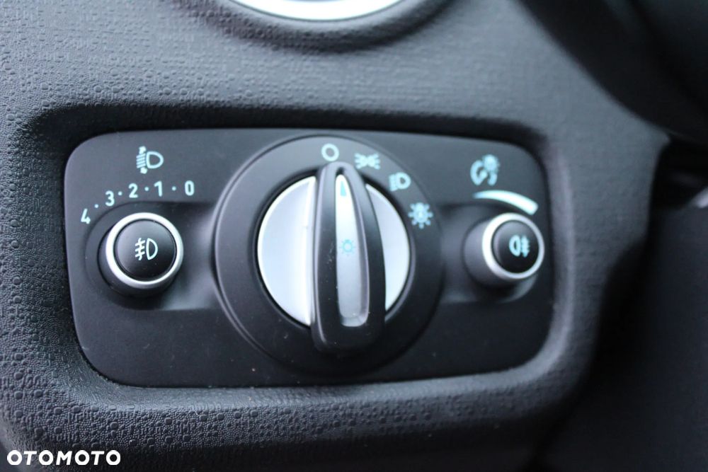Ford Fiesta 1.0 EcoBoost Titanium - 20