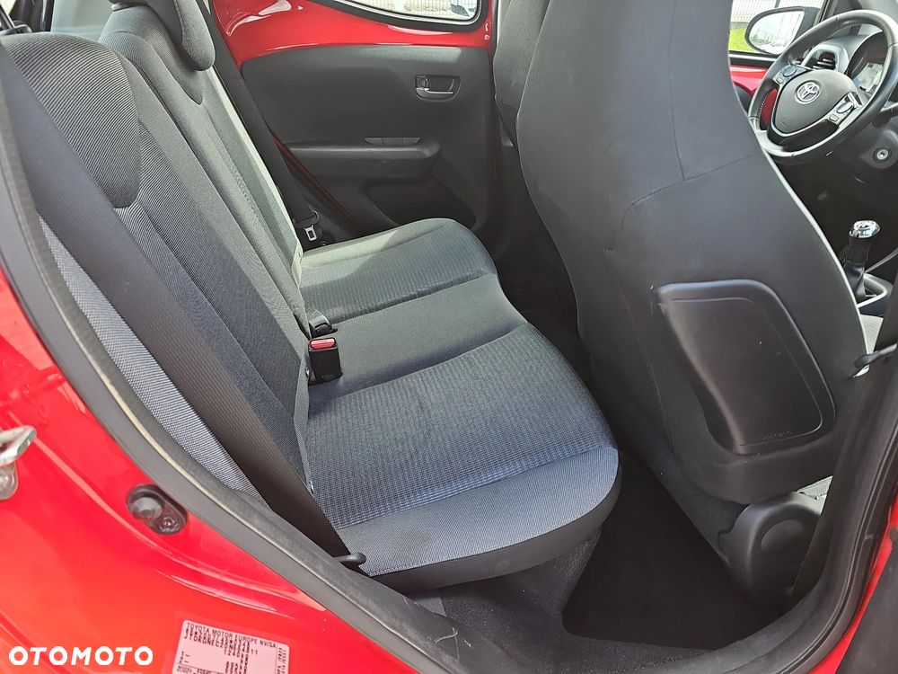 Toyota Aygo x-play - 22