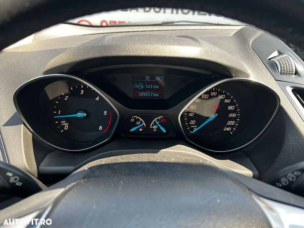 Ford Kuga - 23