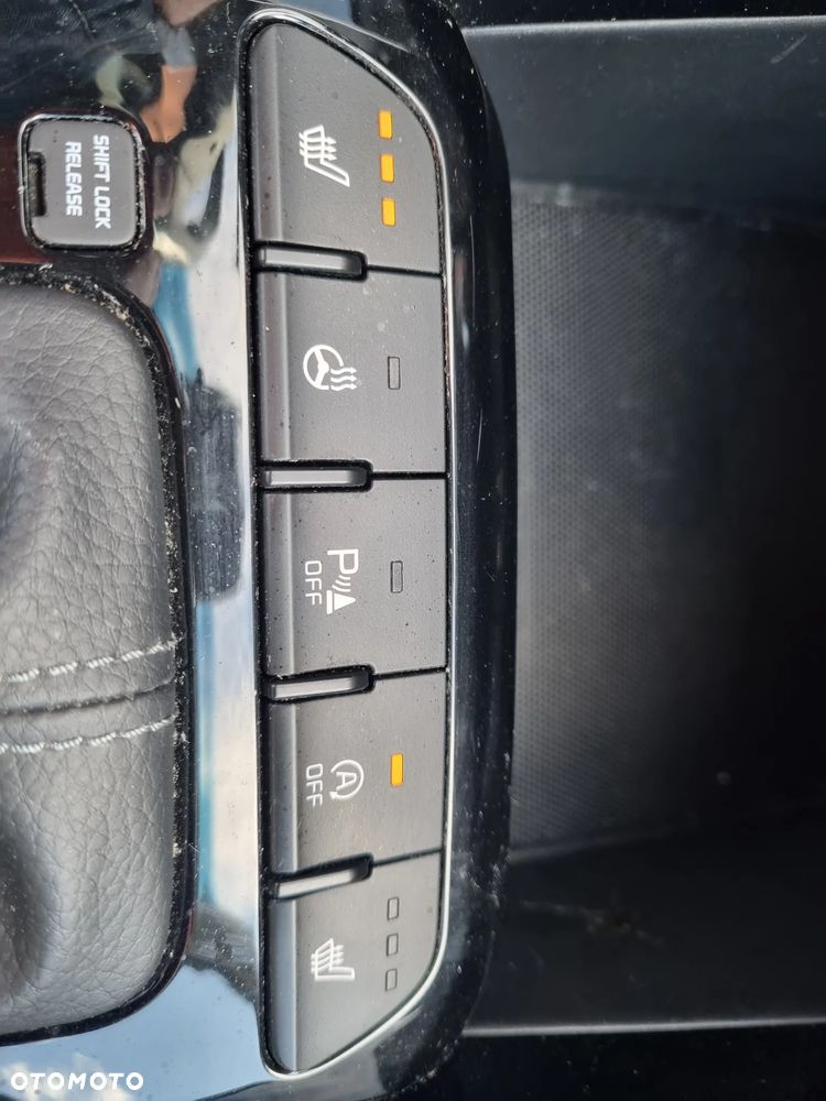 Kia Stonic - 27