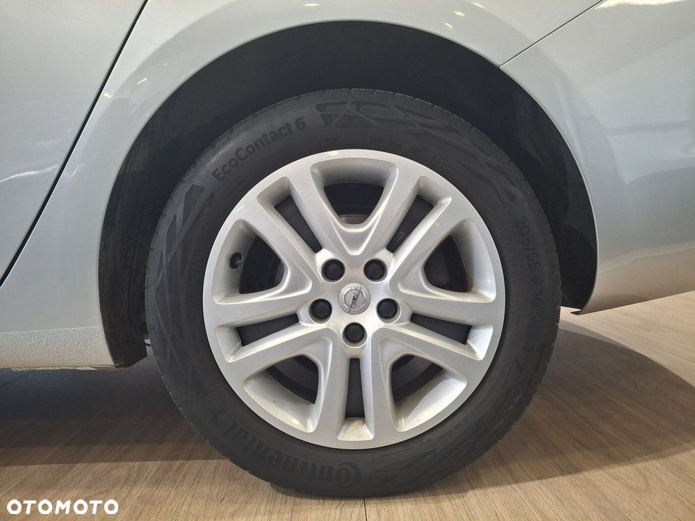 Opel Astra - 10