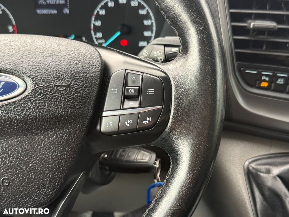 Ford Transit 350 2.0 EcoBlue HDT 130 CP L4 RWD DCAB Trend - 13