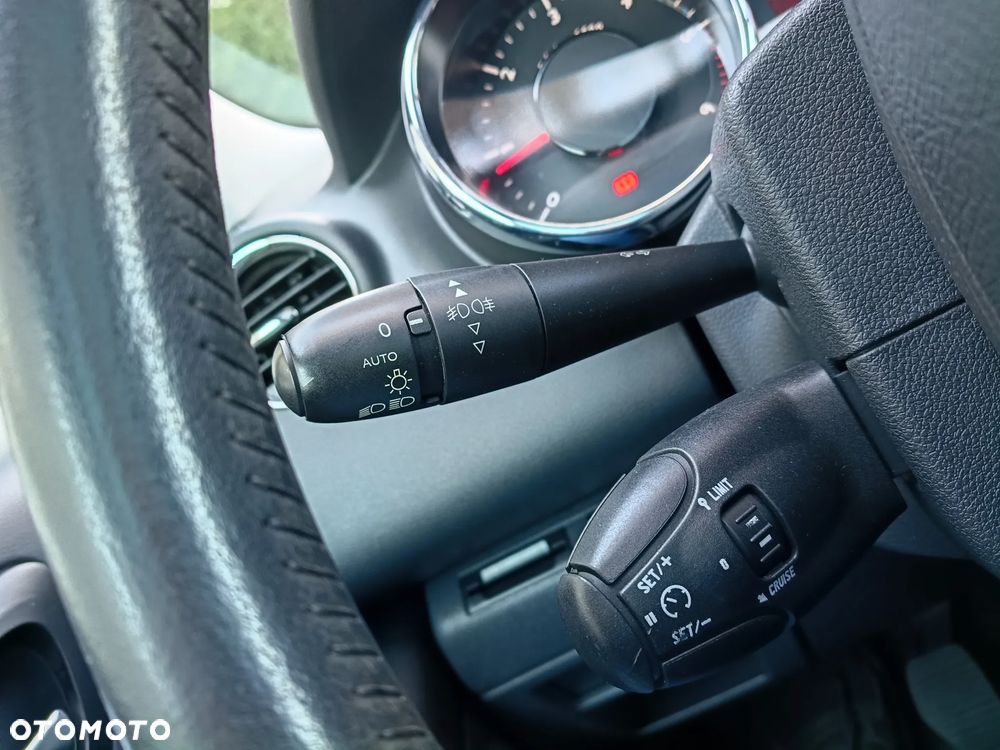 Peugeot 5008 1.6 HDi Premium - 21