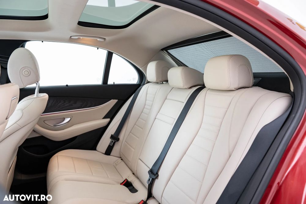 Mercedes-Benz E 300 9G-TRONIC Exclusive - 8