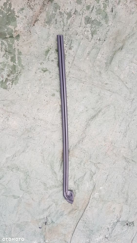 RENAULT TRAFIC III USZCZELKA DRZWI TYŁ M881G1