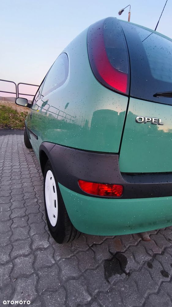 Opel Corsa 1.2 16V Comfort - 16