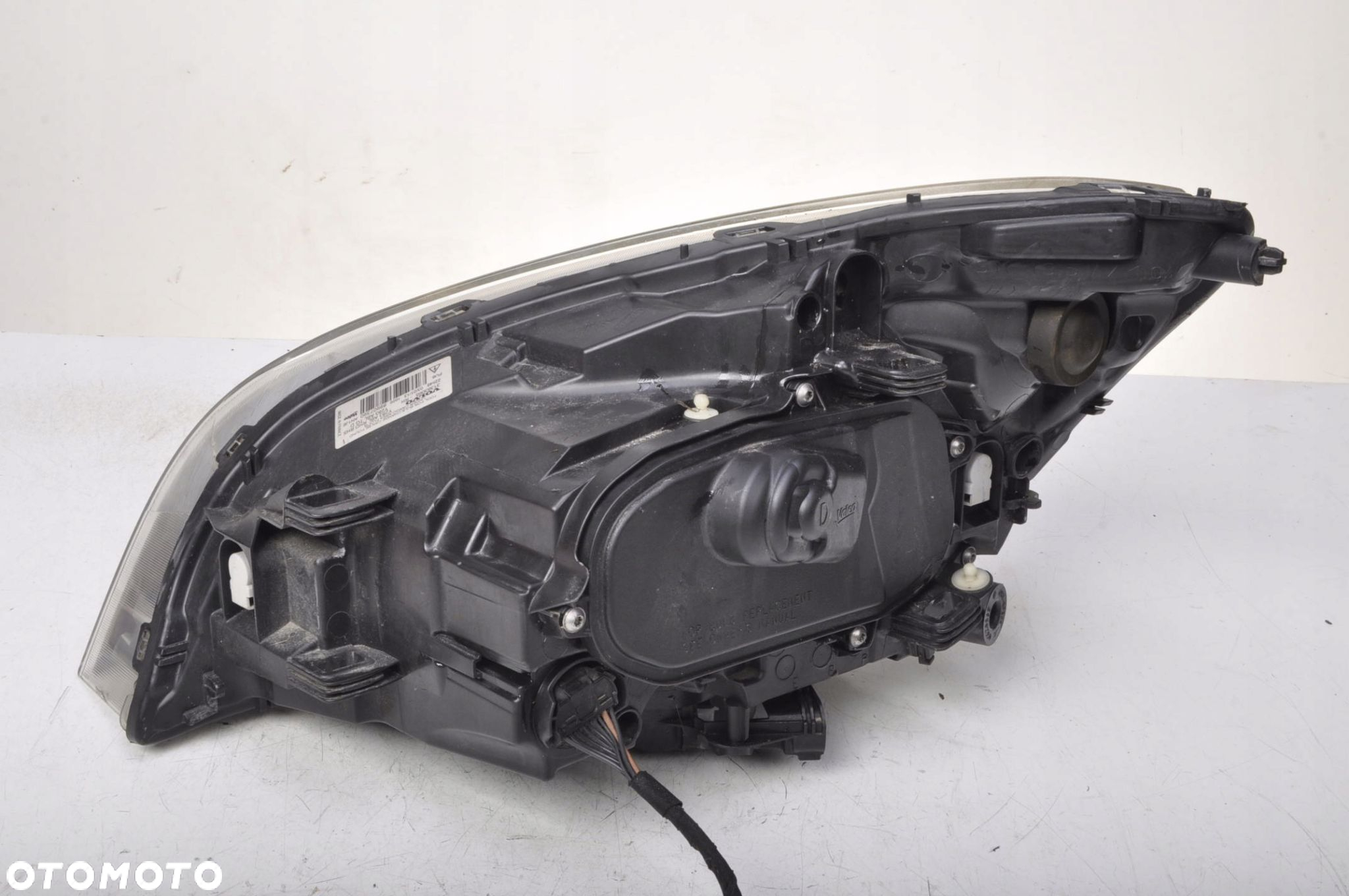 VOLVO S60 V60 LAMPA PRAWY PRZÓD XENON 31383065 - 5