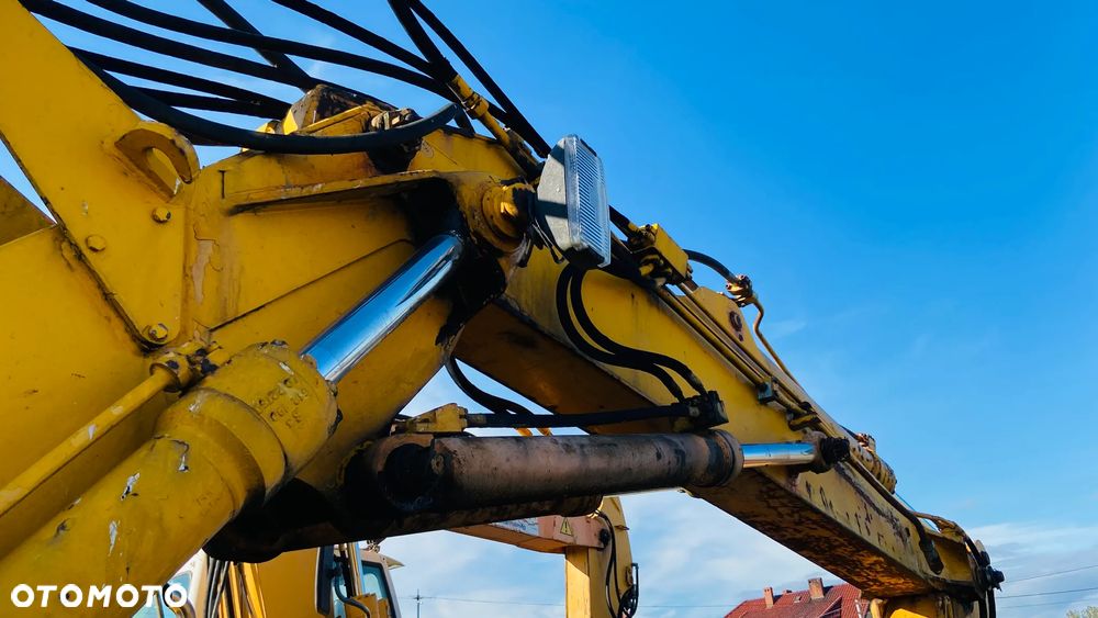 Liebherr A900B - 8