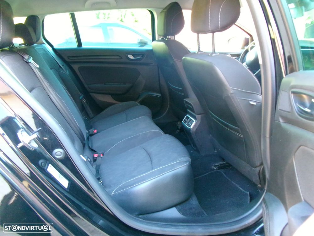 Renault Mégane Sport Tourer 1.3 TCe Limited - 11