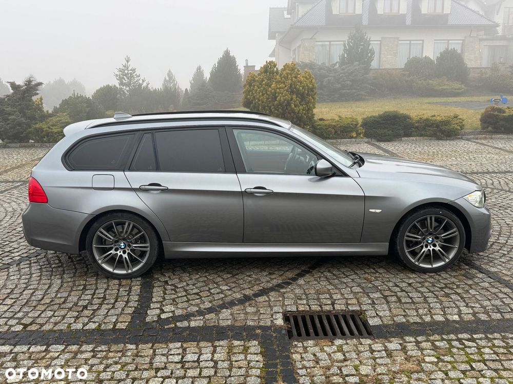 BMW Seria 3 330d xDrive - 5