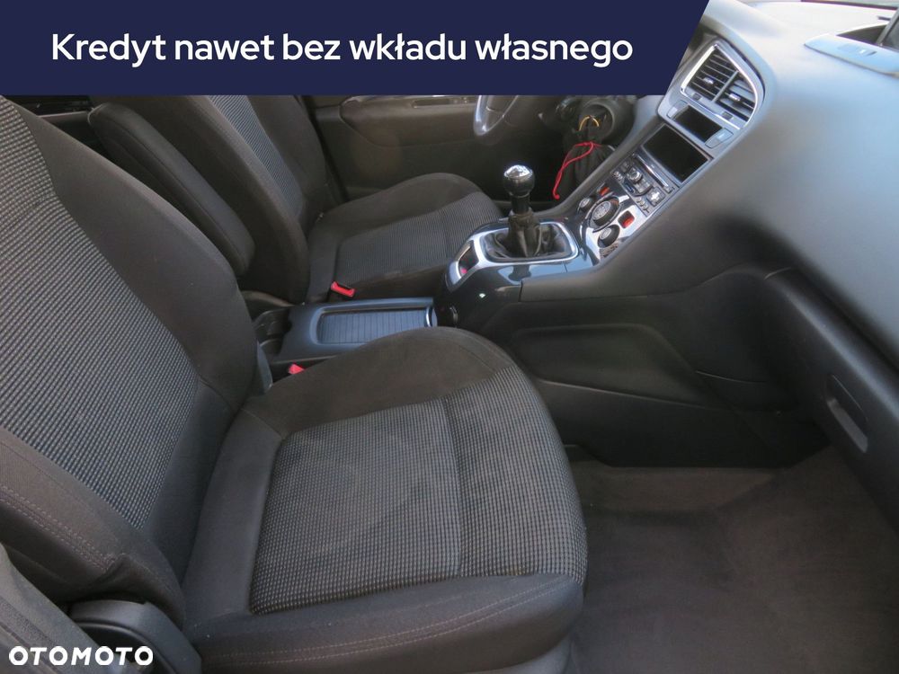 Peugeot 5008 - 11