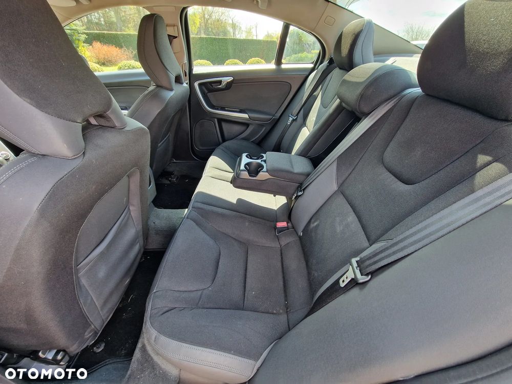 Volvo S60 D3 Geartronic Momentum - 7