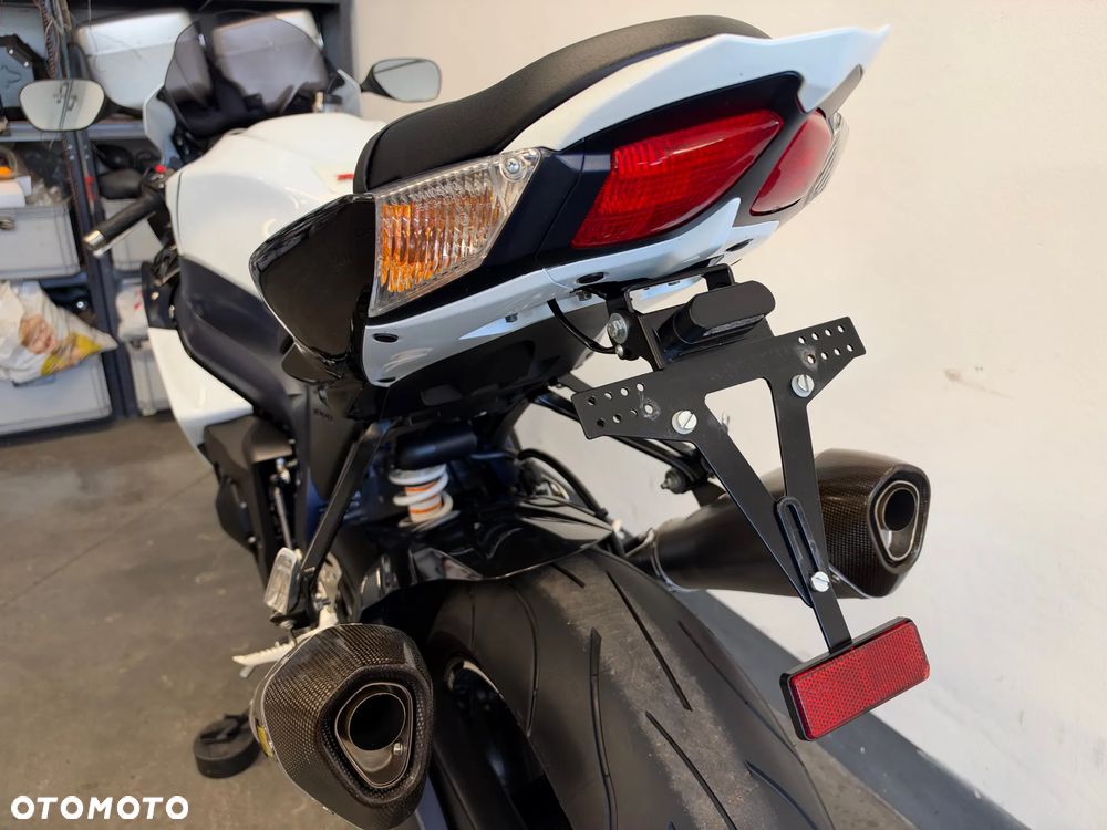 Suzuki GSX-R - 28