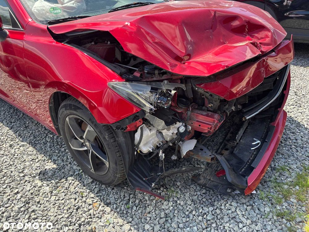 Mazda 3 - 8