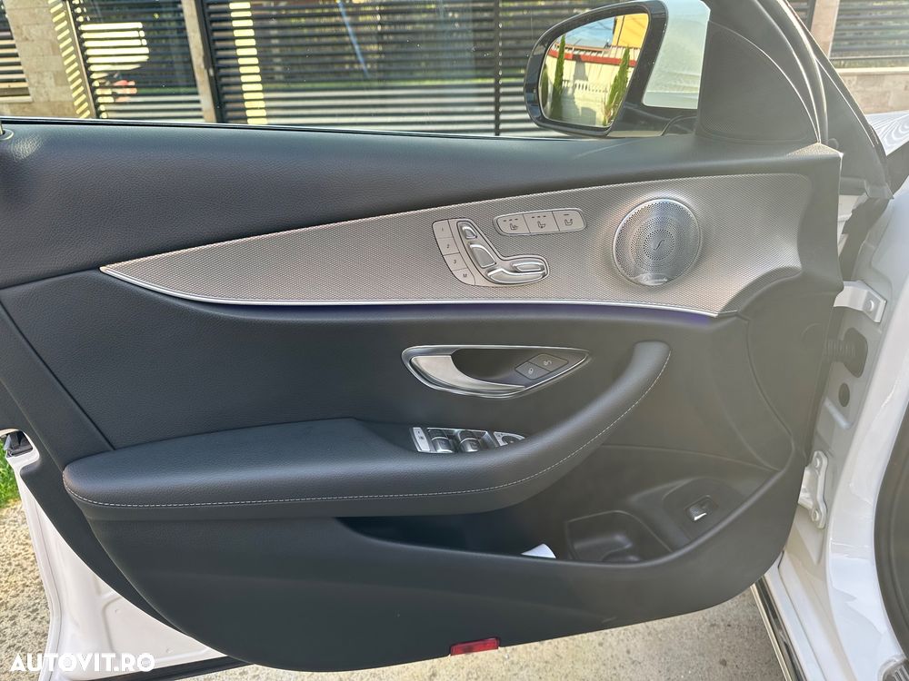 Mercedes-Benz E 220 d 4Matic 9G-TRONIC Exclusive - 13