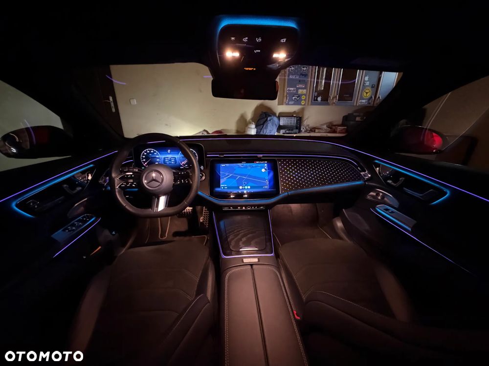 Mercedes-Benz Klasa E 220 d mHEV 4-Matic AMG 9G-Tronic - 9