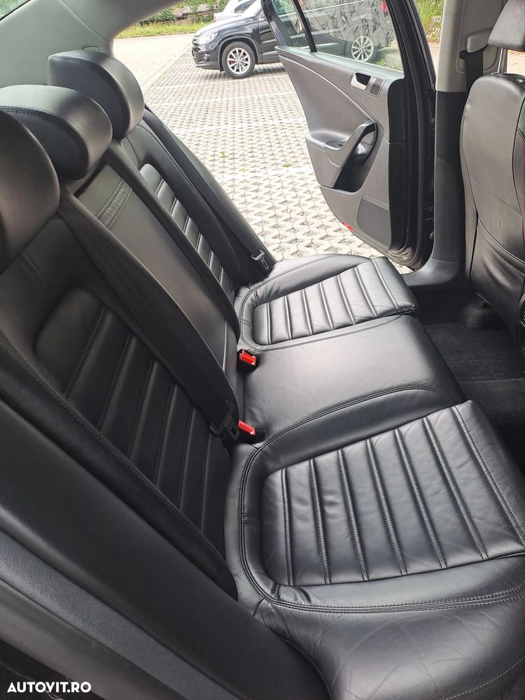 Volkswagen Passat 2.0TDI Sportline DPF DSG - 4
