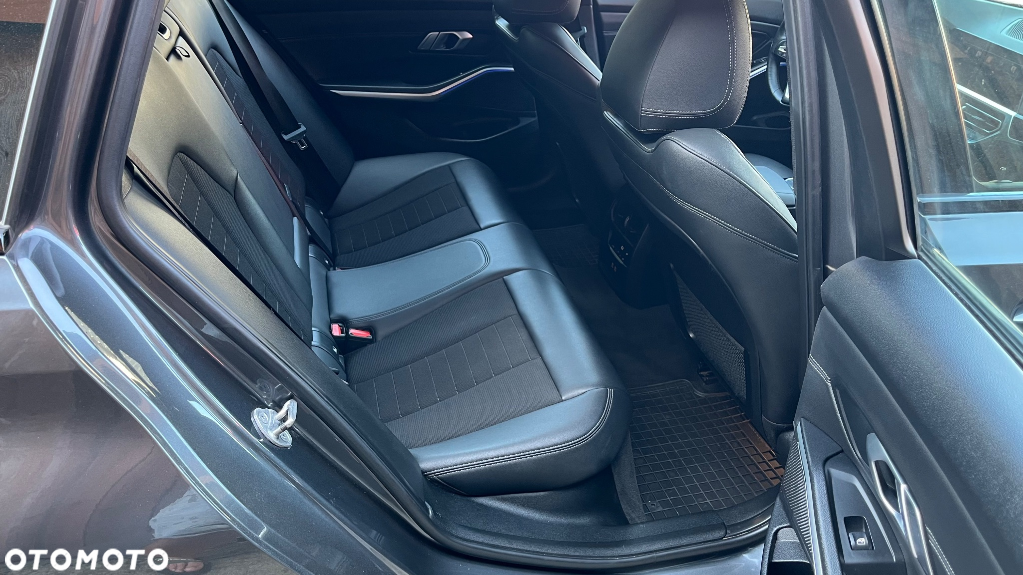 BMW Seria 3 320d Sport Line - 27