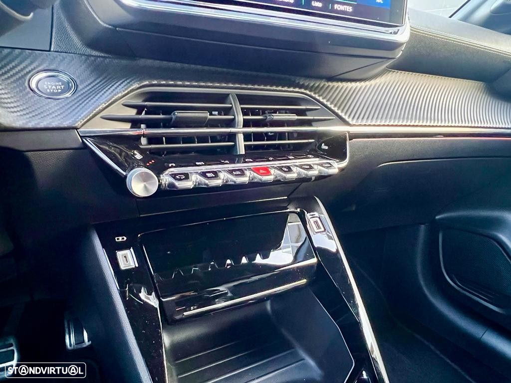 Peugeot e-208 50 kWh GT Pack - 13