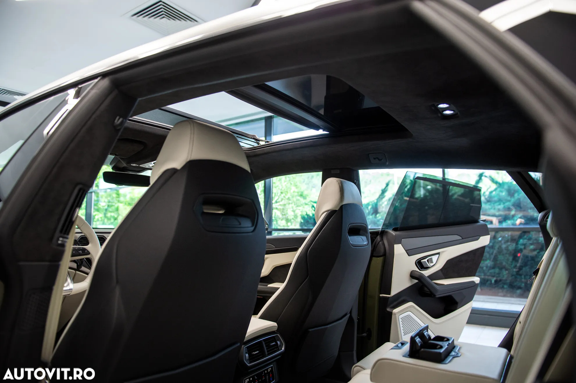 Lamborghini URUS - 34