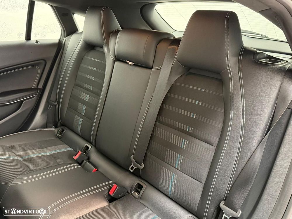 Mercedes-Benz CLA 200 - 38