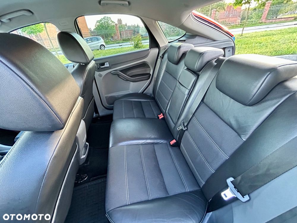 Ford Focus 1.8 FF Platinium X - 9
