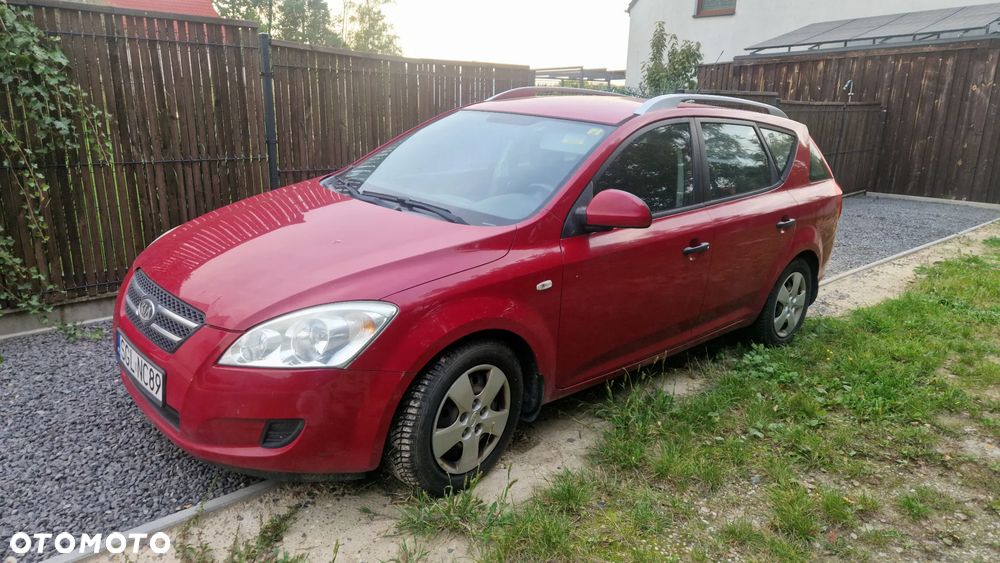 Kia Ceed 2007 photo 2