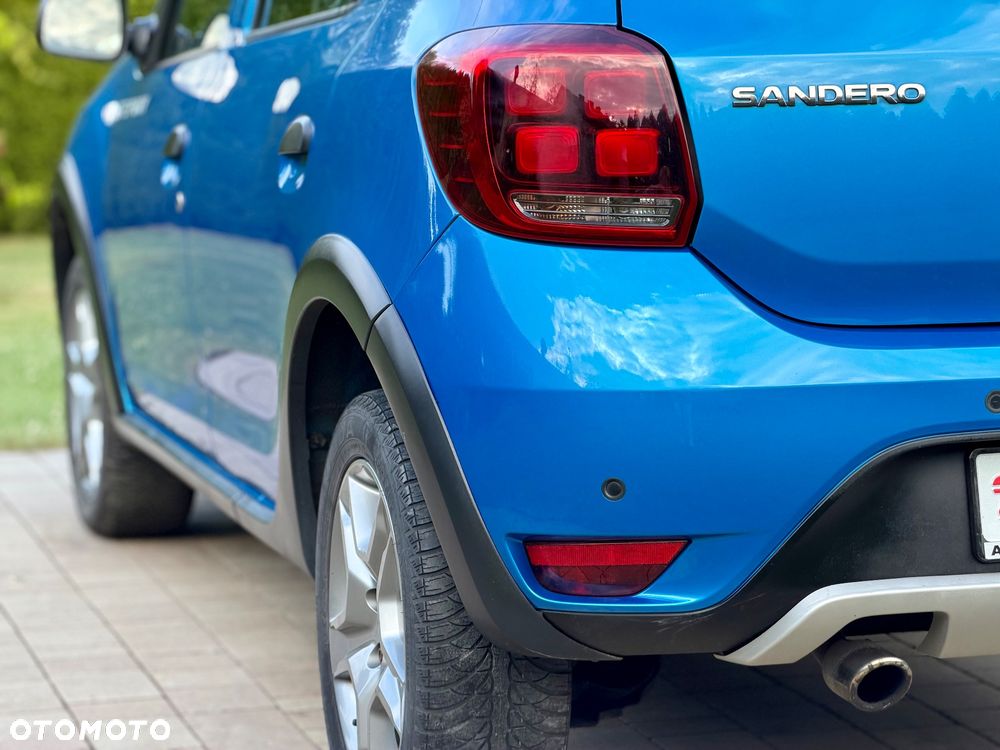 Dacia Sandero Stepway TCe 90 (S&S) Celebration - 19