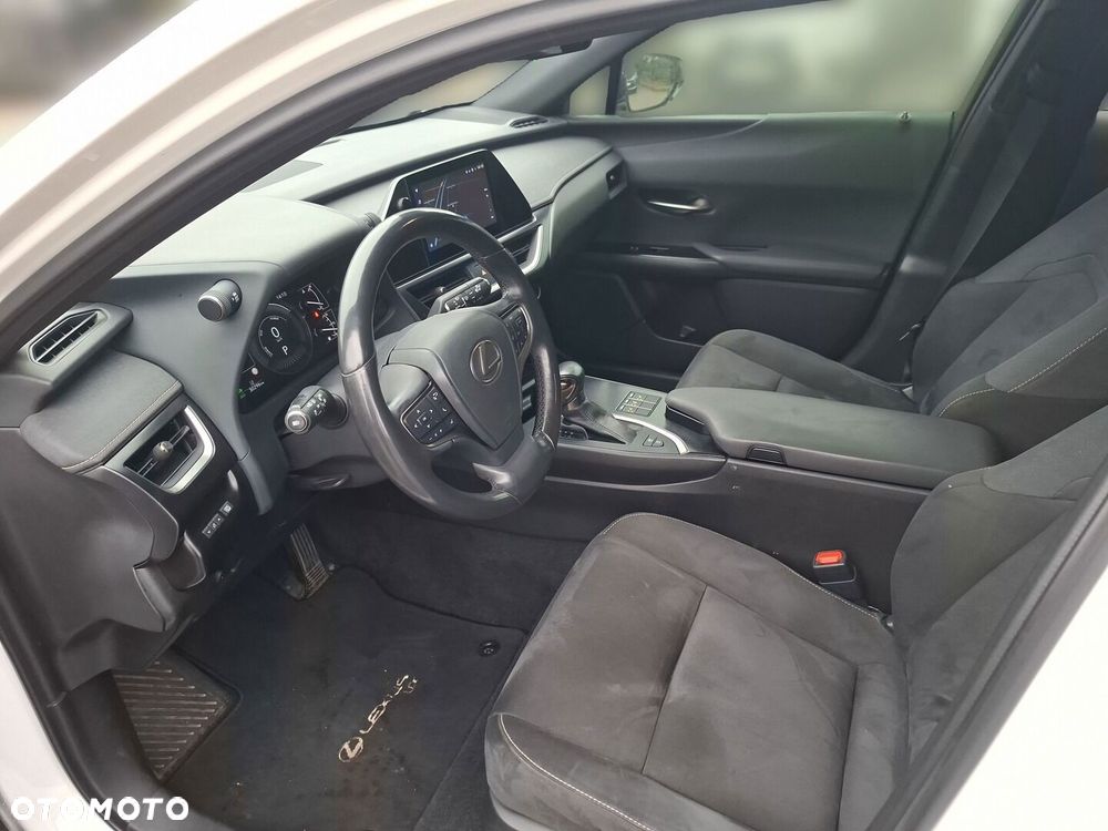 Lexus UX 250h GPF Business 2WD - 9