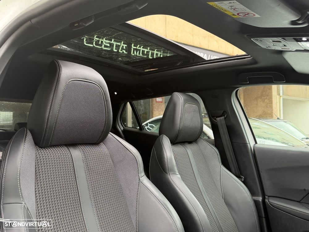 Peugeot e-2008 GT Pack - 13