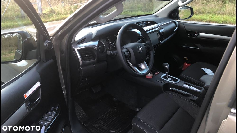 Toyota Hilux 2.8 D-4D Double Cab SR5+ 4x4 - 11