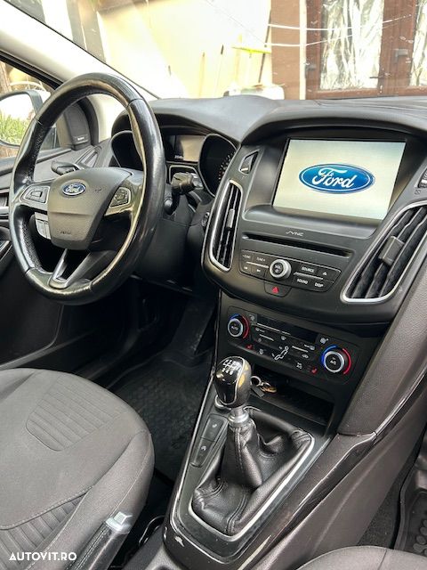 Ford Focus 2.0 TDCI Trend - 6