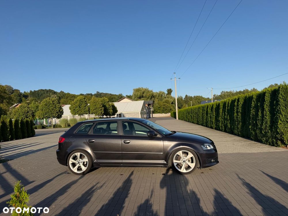 Audi A3 Sportback - 12