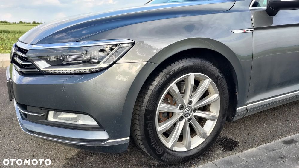 Volkswagen Passat - 16