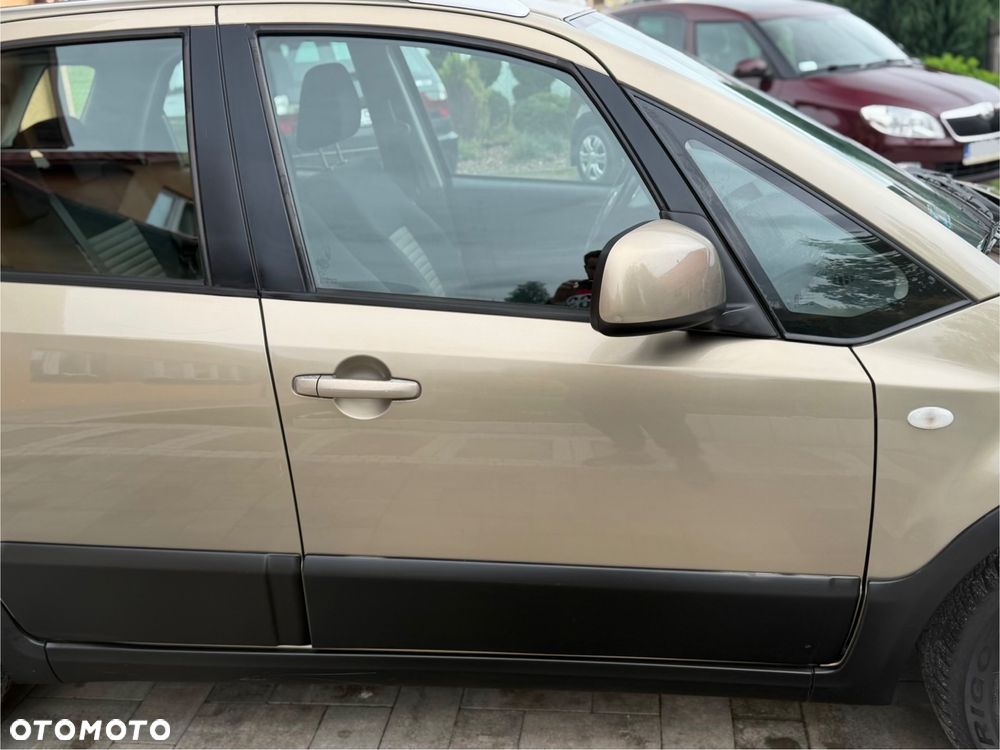 Fiat Sedici 1.6 16V 4x4 Luxury - 27
