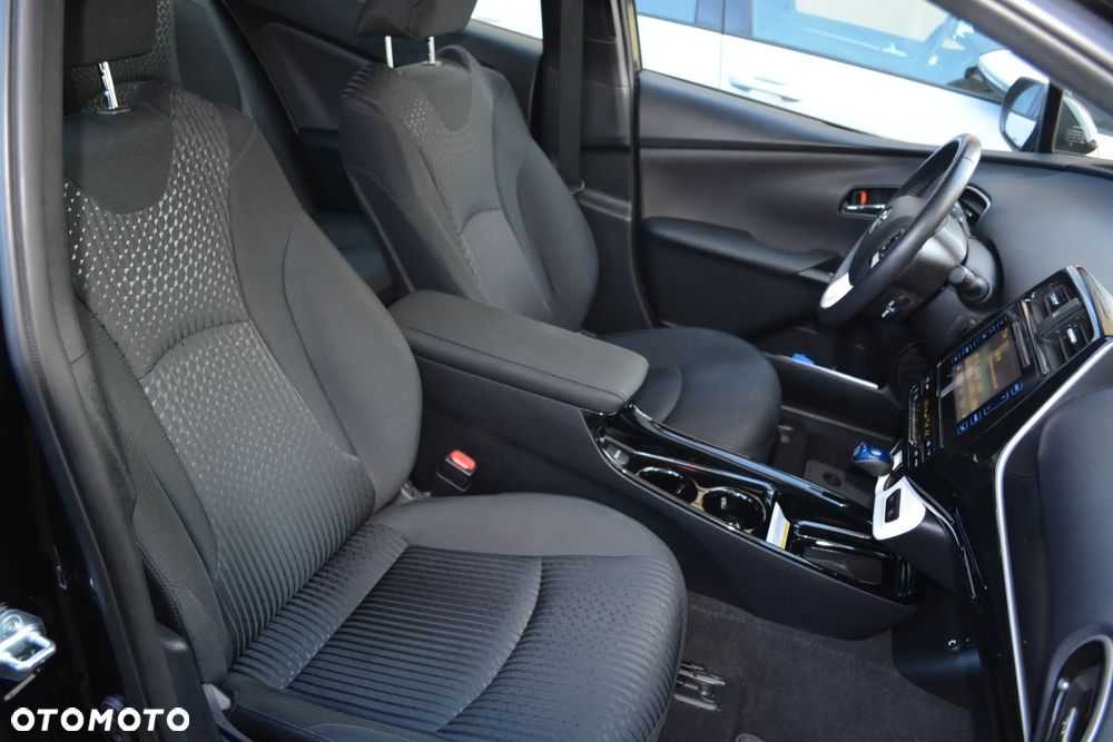 Toyota Prius Hybrid Executive - 40