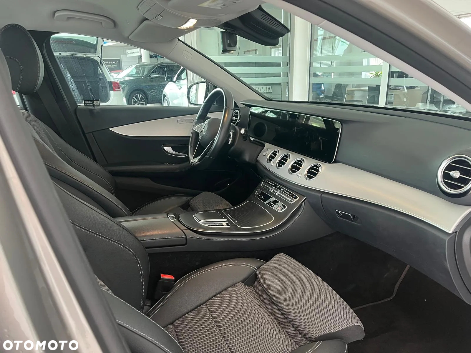 Mercedes-Benz Klasa E 220 d Avantgarde - 22